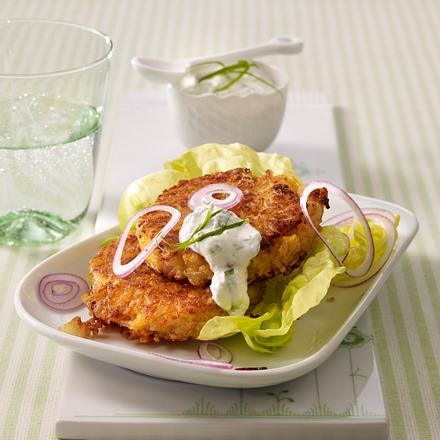 Reis-Möhrenbratlinge mit Kräuterdip Rezept