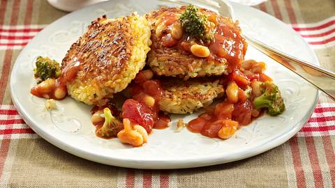 Reisbratlinge mit Tomaten-Gemüse-Soße Rezept - Foto: House of Food / Bauer Food Experts KG