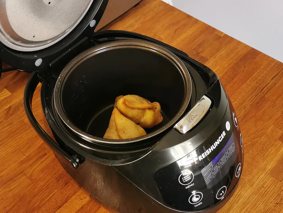 Samosas im Reiskocher