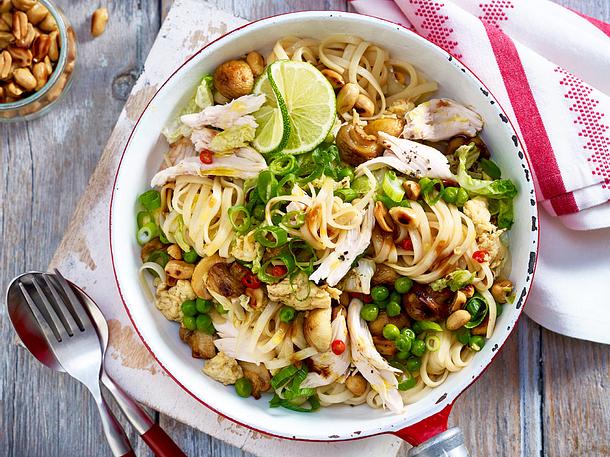 Reisnudelpfanne mit Hähnchen Rezept Reisnudelpfanne mit Hähnchen Rezept