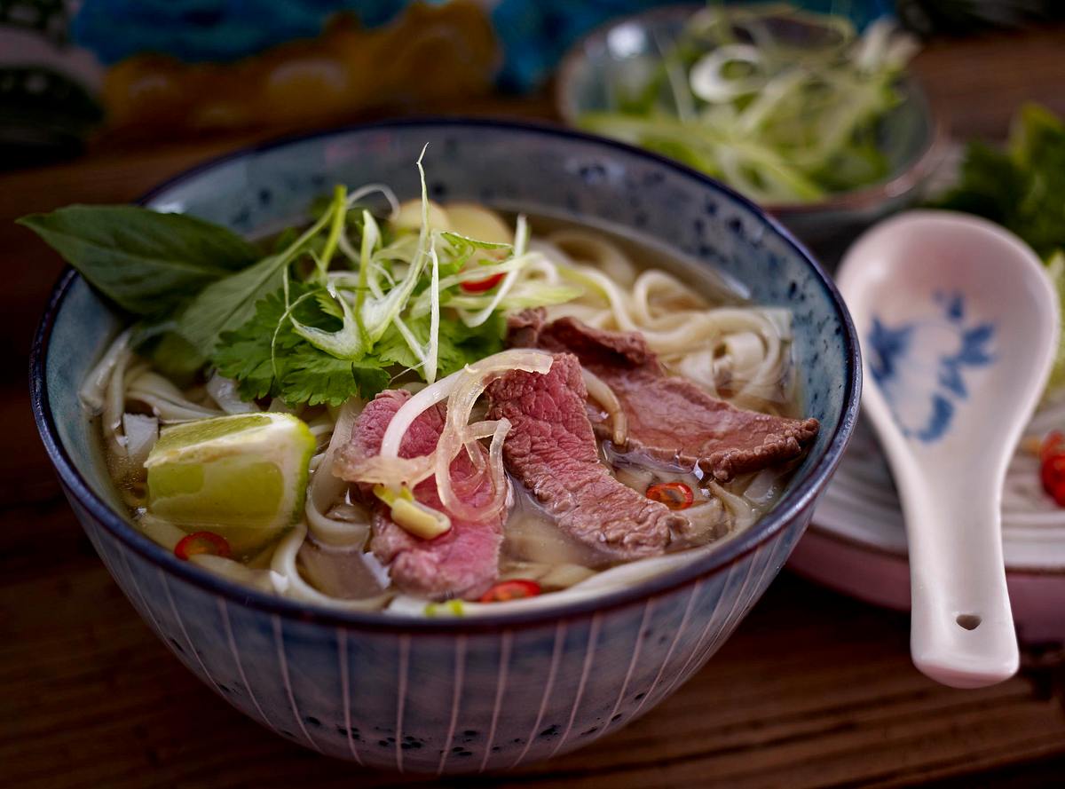 Reisnudelsuppe mit Rindfleisch Rezept