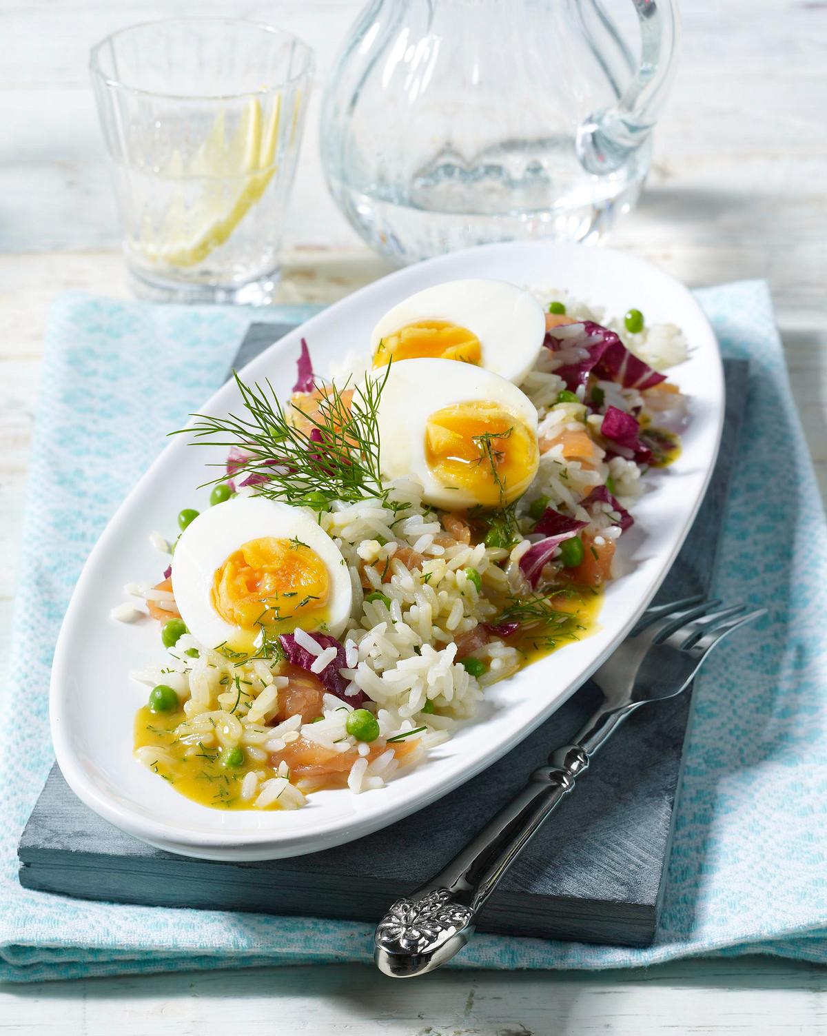 Reissalat mit Lachs in Honig-Senf-Soße Rezept