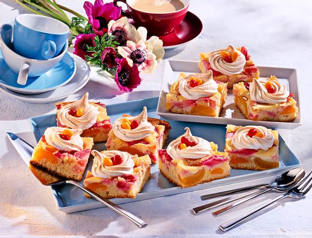 Rhabarber-Aprikosen-Kuchen Rezept