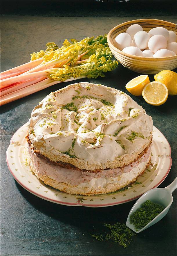 Rhabarber Baiser Torte Kuchen — Rezepte Suchen