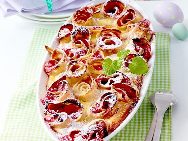 Rhabarber-Crêpes-Auflauf Rezept Rhabarber-Crêpes-Auflauf Rezept