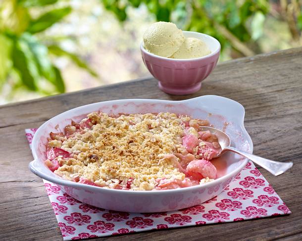 Rhabarber-Crumble Rezept Rhabarber-Crumble Rezept