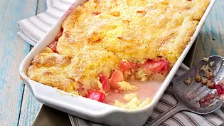 Rhabarber-Grieß-Gratin mit Zimt-Zucker-Kruste Rezept - Foto: LECKER @ Bauer Media Group