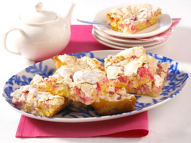 Rhabarber-Kokos-Kuchen Rezept Rhabarber-Kokos-Kuchen Rezept