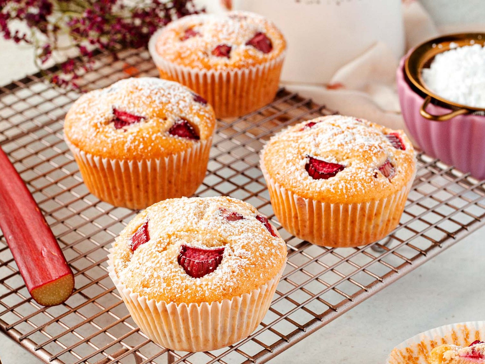 Einfache Rhabarbermuffins Rezept | LECKER