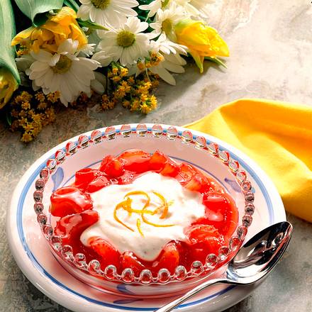 Rhabarber-Orangengrütze Rezept Rhabarber-Orangengrütze Rezept