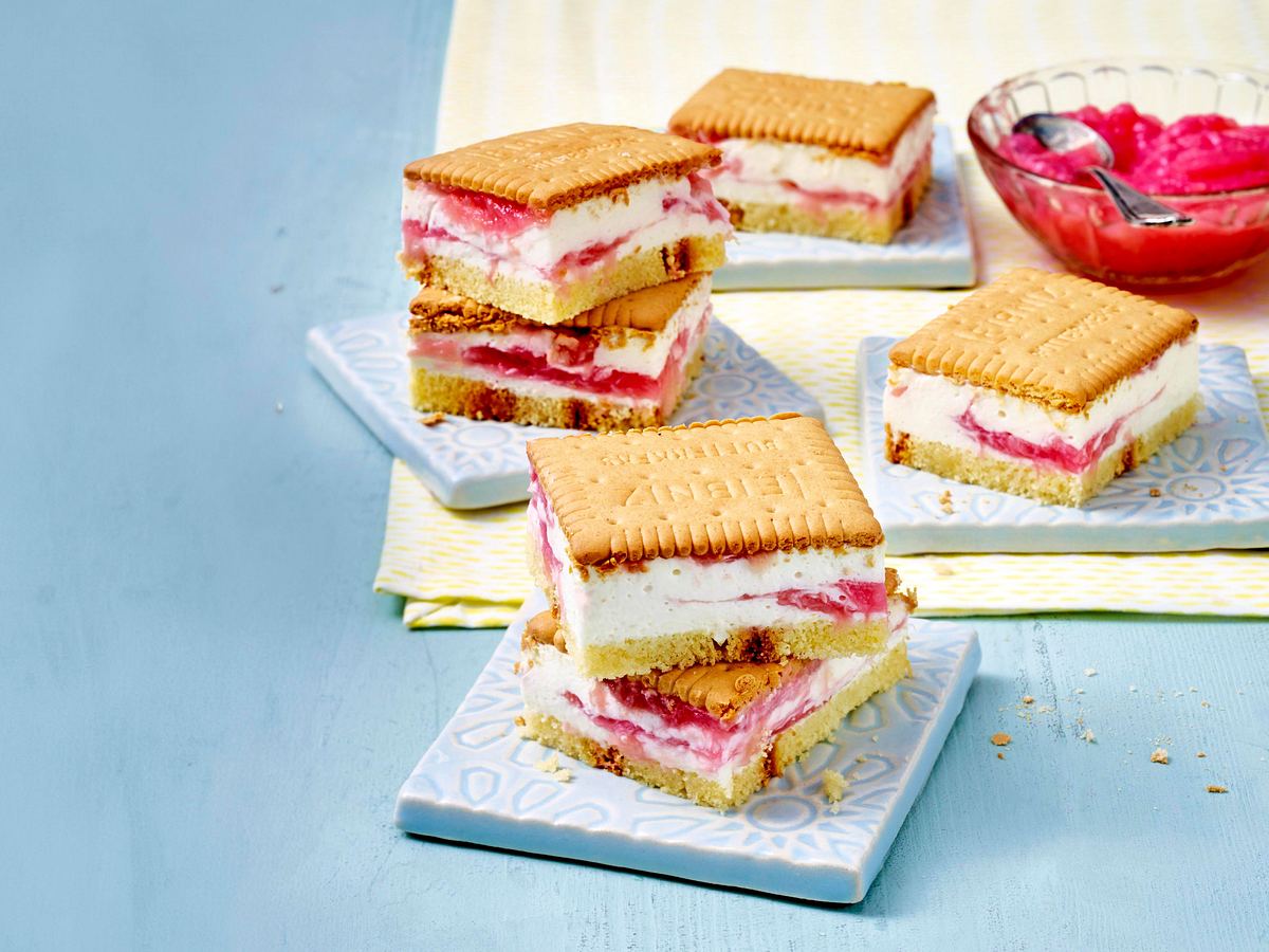 Rhabarber-Sandwich mit Butterkeksen Rezept