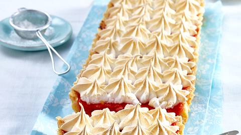 Rhabarber-Tarte mit Baiser Rezept - Foto: House of Food / Bauer Food Experts KG