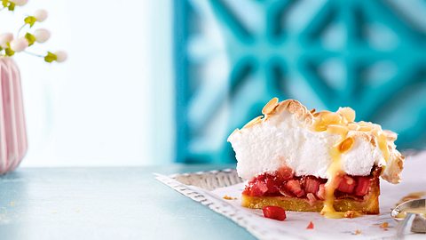 Rhabarberpie mit Luft und Liebe Rezept - Foto: House of Food / Bauer Food Experts KG