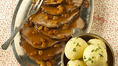 Rheinischer Sauerbraten Rezept - Foto: LECKER @ Bauer Media Group