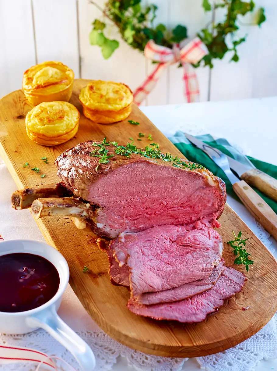 Ribeye-Braten mit Yorkshire-Pudding Rezept Ribeye-Braten mit Yorkshire-Pudding Rezept