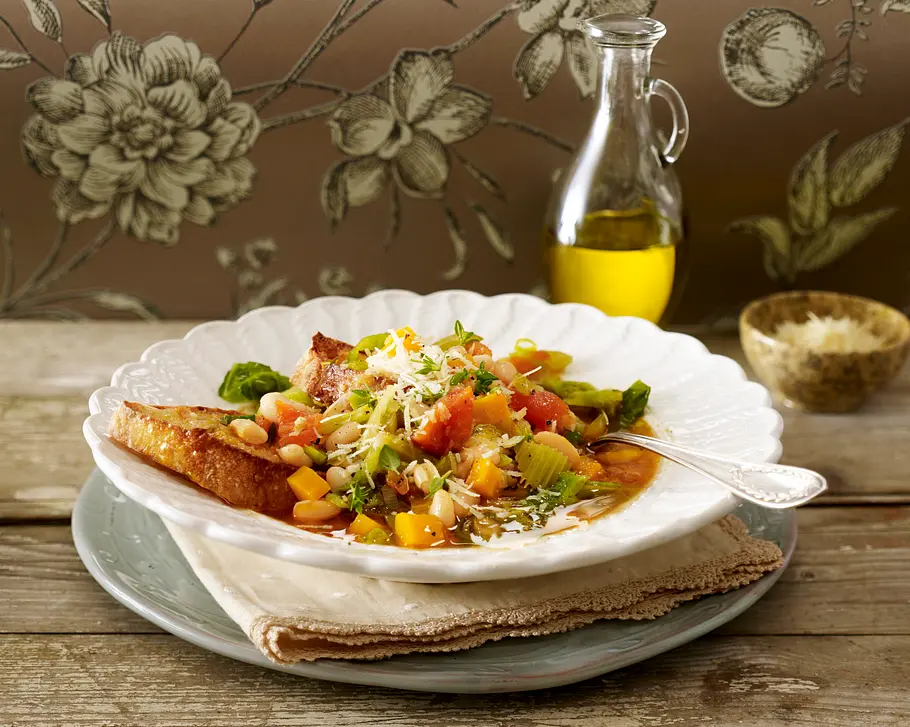 Ribollita (toskanischer Bohneneintopf) Rezept