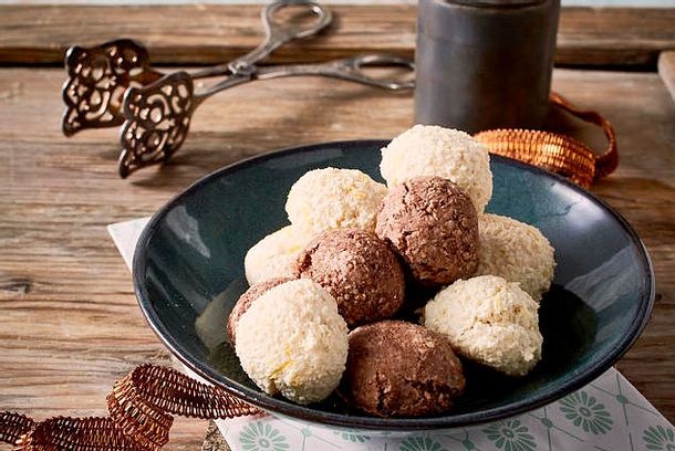 Ricciarelli (italienische Mandelkekse) Rezept