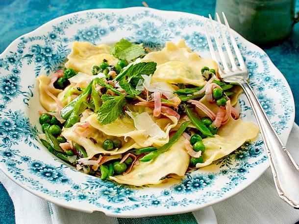 Ricotta-Ravioli mit Zuckerschoten Rezept Ricotta-Ravioli mit Zuckerschoten Rezept