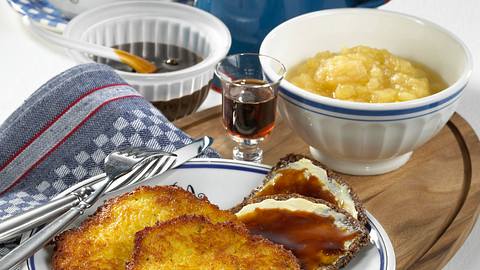 Rievkooche mit Rübenkraut Rezept - Foto: House of Food / Bauer Food Experts KG