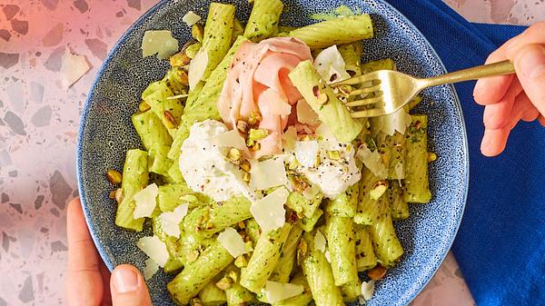 Rigatoni al pesto di Pistacchi Rezept - Foto: House of Food / Bauer Food Experts KG