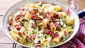 Rigatoni in Hack-Feta-Creme Rezept - Foto: LECKER @ Bauer Media Group