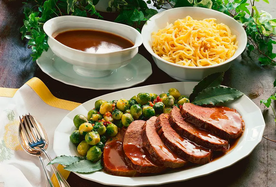 Rinderbraten und Rosenkohl Rezept Rinderbraten und Rosenkohl Rezept