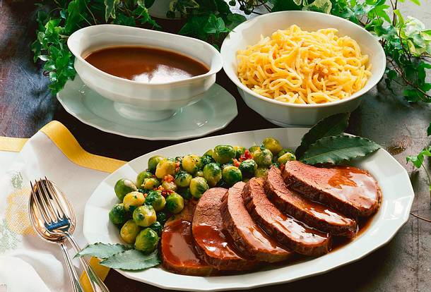 Rinderbraten und Rosenkohl Rezept Rinderbraten und Rosenkohl Rezept