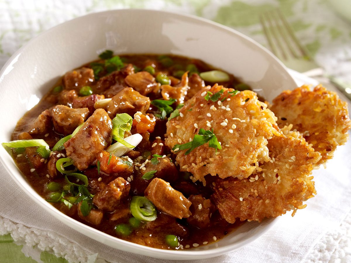 Rindercurry mit Sesam-Reisplätzchen Rezept