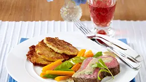 Rinderfilet an Estragonsoße mit Rösti (das perfekte Dinner) Rezept - Foto: LECKER @ Bauer Media Group Rinderfilet an Estragonsoße mit Rösti (das perfekte Dinner) Rezept - Foto: LECKER @ Bauer Media Group