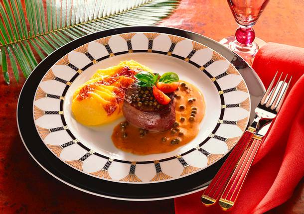 Rinderfilet mit grünem Pfeffer Rezept Rinderfilet mit grünem Pfeffer Rezept
