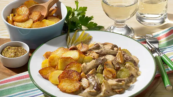 Rindergeschnetzeltes Boeuf Stroganoff Rezept - Foto: LECKER @ Bauer Media Group