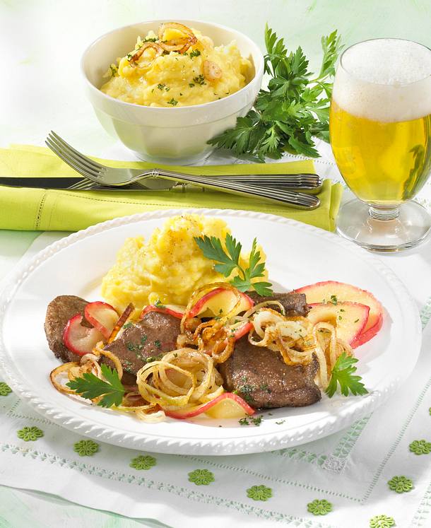 Rinderleber auf rheinische Art Rezept | LECKER