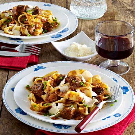 Rinderragout mit Pappardelle Rezept Rinderragout mit Pappardelle Rezept