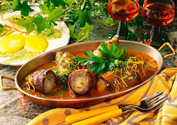 Rinderrouladen mit Chicoree Rezept Rinderrouladen mit Chicoree Rezept