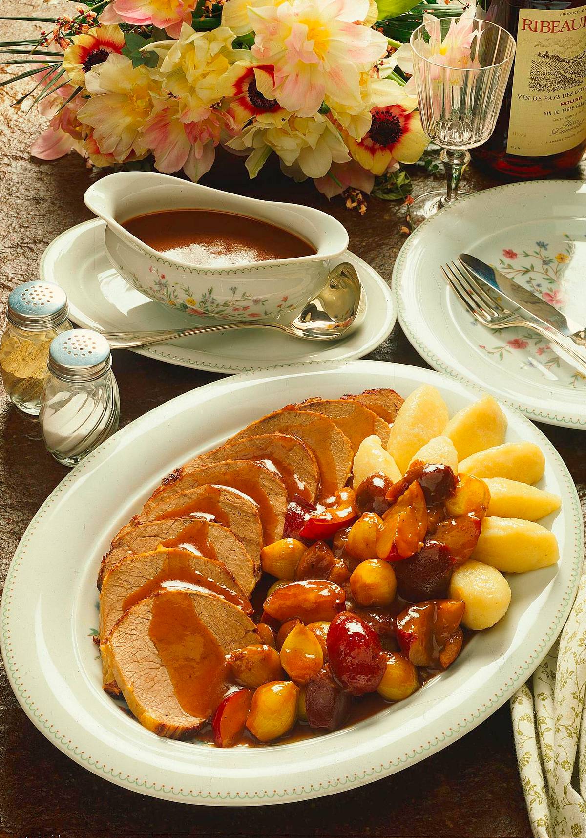 Rinderschmorbraten mit Rotwein und Zwetschen Rezept