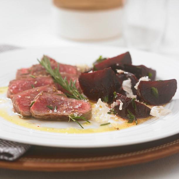 Rindersteak mit marinierter Roter Bete Rezept Rindersteak mit marinierter Roter Bete Rezept