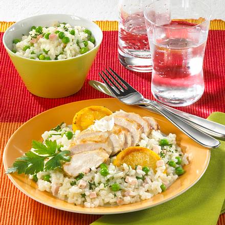 Risi-Bisi mit Hähnchenfilet Rezept Risi-Bisi mit Hähnchenfilet Rezept