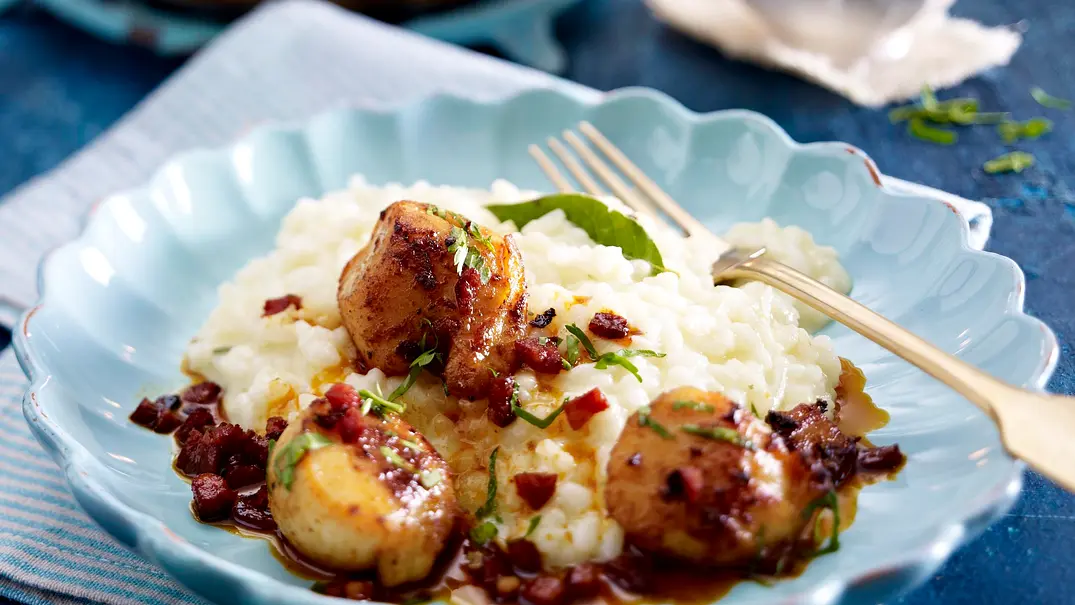 Risotto classico mit Jakobsmuscheln und Chorizo Rezept - Foto: LECKER @ Bauer Media Group Risotto classico mit Jakobsmuscheln und Chorizo Rezept - Foto: LECKER @ Bauer Media Group