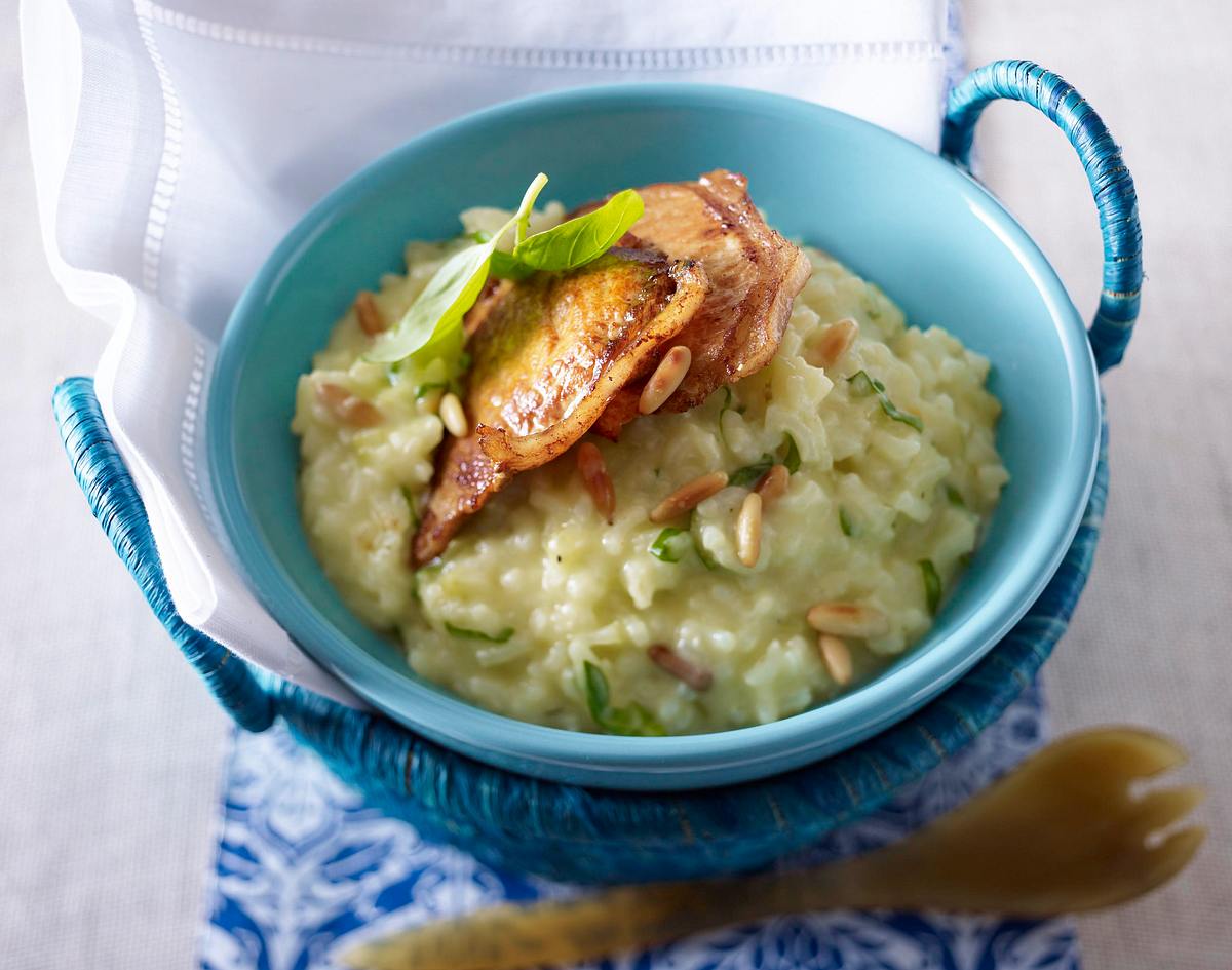 Risotto mit Basilikum und Pinienkernen Rezept