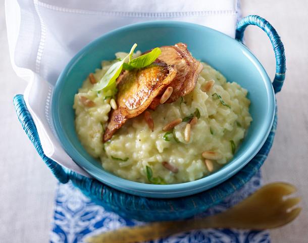 Risotto mit Basilikum und Pinienkernen Rezept Risotto mit Basilikum und Pinienkernen Rezept