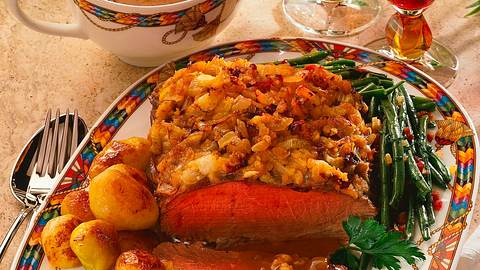 Roastbeef mit Meerrettich-Zwiebel-Kruste Rezept - Foto: Horn