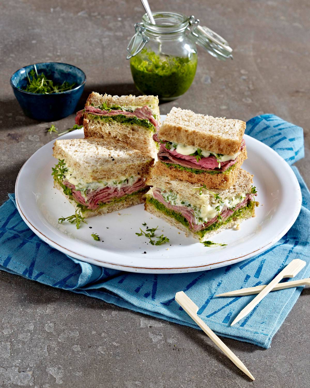 Roastbeef-Sandwich mit Pesto und Kresse Rezept