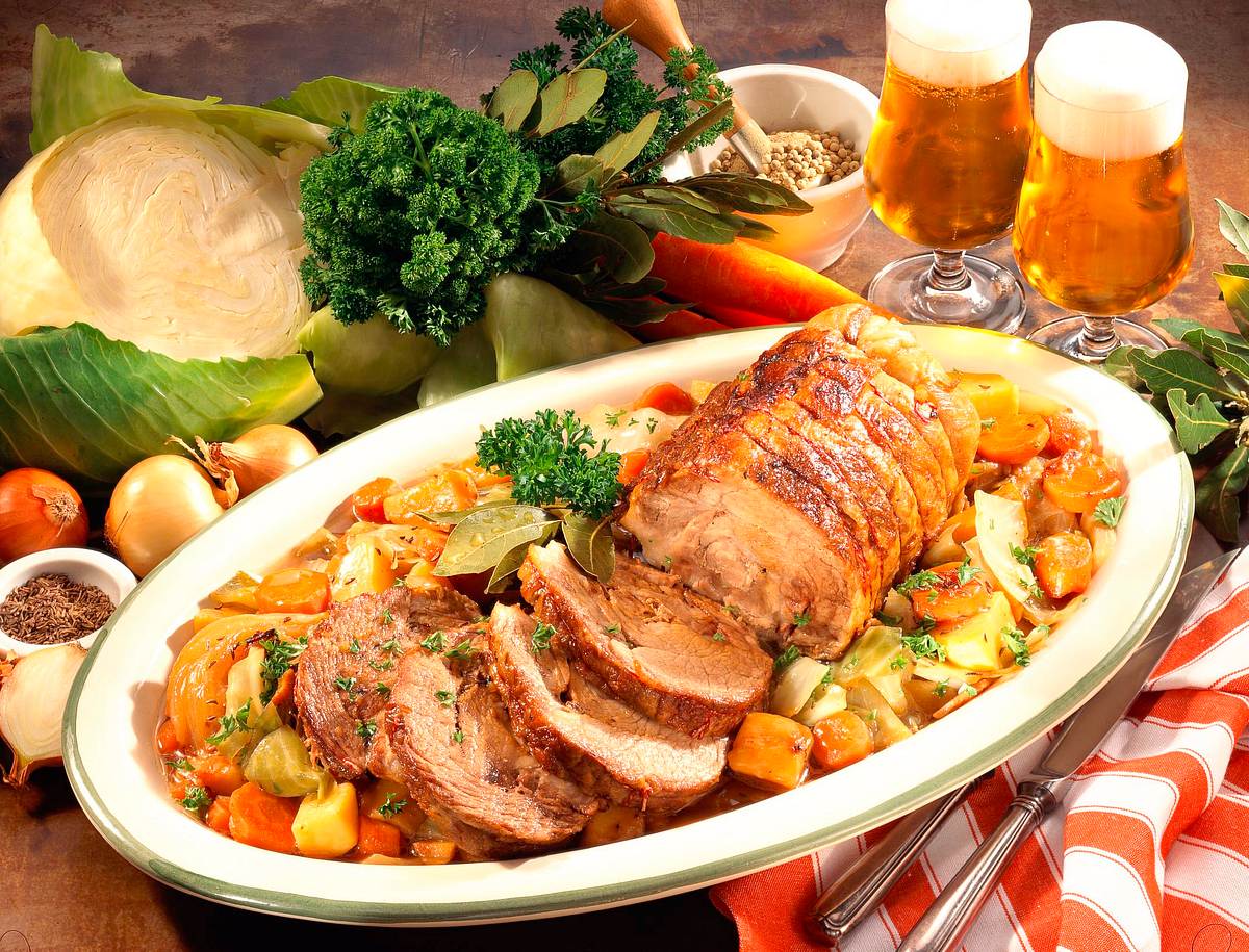 Rollbraten auf Gemüse Rezept