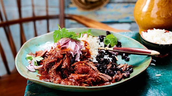 Ropa vieja (gezupfter Schmorbraten kreolischer Art) Rezept - Foto: House of Food / Bauer Food Experts KG