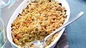 Roquefort-Chicorée-Crumble Rezept - Foto: LECKER @ Bauer Media Group
