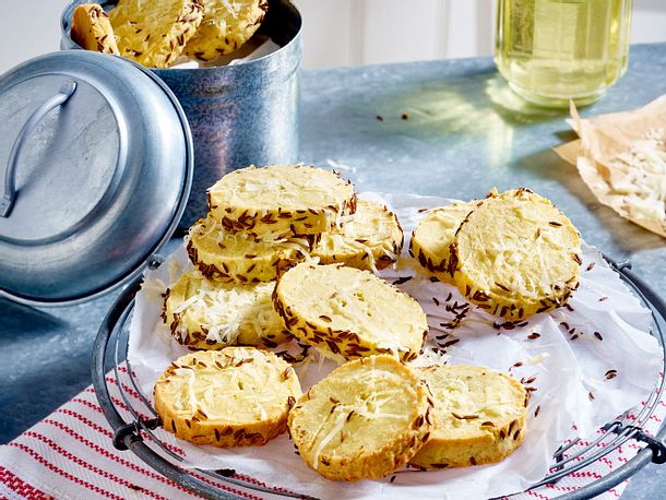 Roquefort-Parmesan-Shortbread Rezept Roquefort-Parmesan-Shortbread Rezept