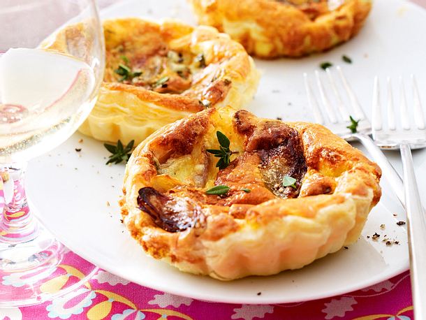 Roquefort-Schalotten-Tarteletts Rezept