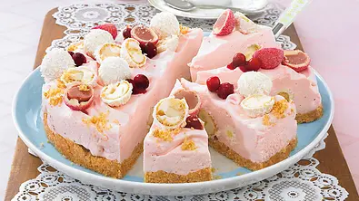 Rosa Raffaello-Torte Rezept - Foto: LECKER @ Bauer Media Group