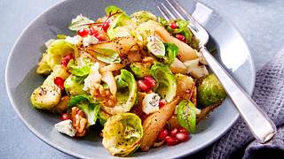 Rosenkohl-Birnen-Salat Rezept - Foto: House of Food / Bauer Food Experts KG