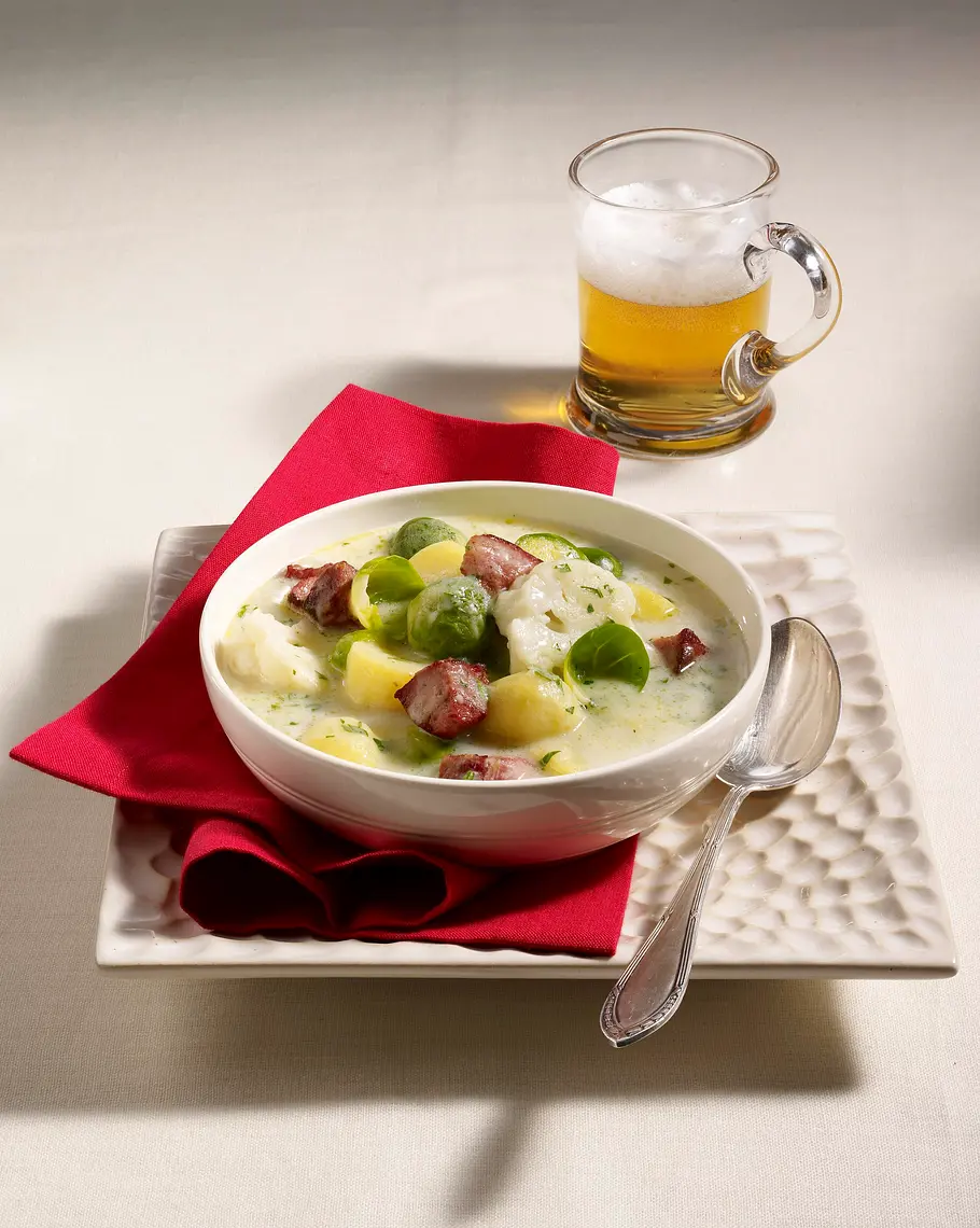 Rosenkohl-Eintopf mit Kasseler Rezept Rosenkohl-Eintopf mit Kasseler Rezept
